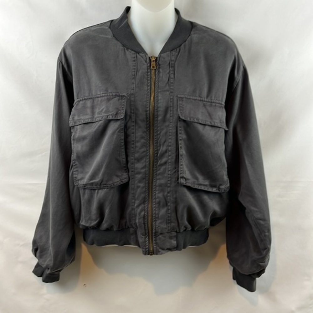 Young Fabulous & Broke Gray Utility Style Cropped Bomber Jacket Size M - Picture 2 of 10